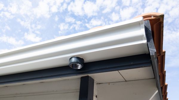 Seamless Gutters Installation in Clarkston
