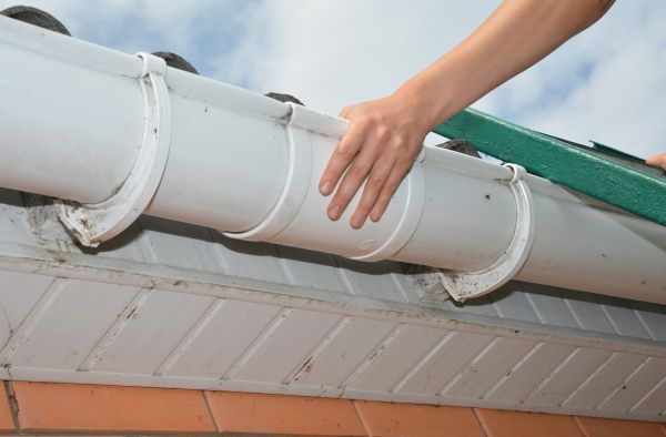 Gutter Reattachment in Clarkston